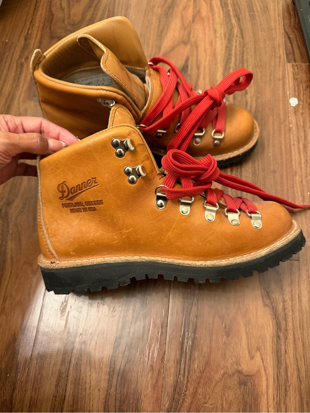 Danner Tan Leather Women’s Hiking Boots with Red Laces